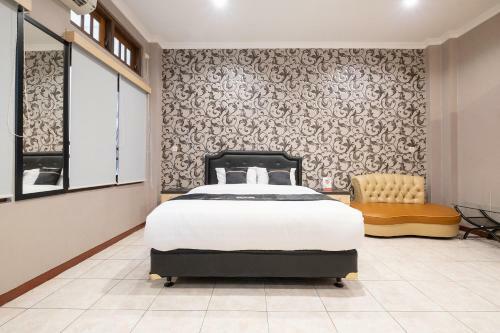 Hotel Oyo 2469 Sutomo Homestay