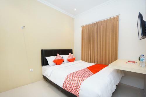 Hotel Oyo 2599 First Living