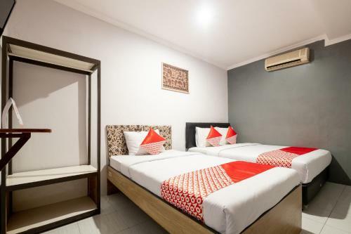 Hotel Oyo 2669 Crown Residence