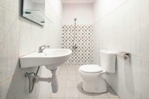Hotel Oyo 2669 Crown Residence