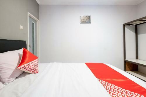 Hotel Oyo 2669 Crown Residence