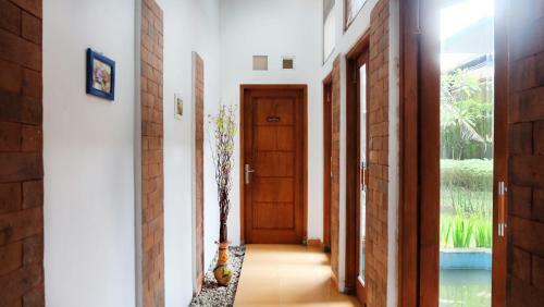 Villa 4 Kamar Full AC Dekat Alun-alun Kidul