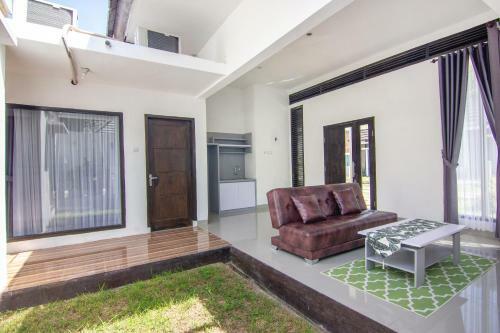 Hotel Oyo 3796 Senggigi Villas