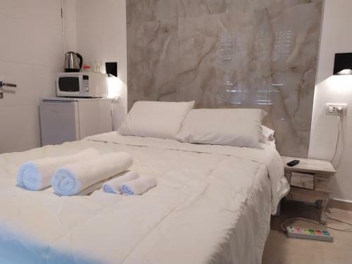 Hostal Mediterranean Inn ??? ??? ?????? ????? ?? ??????