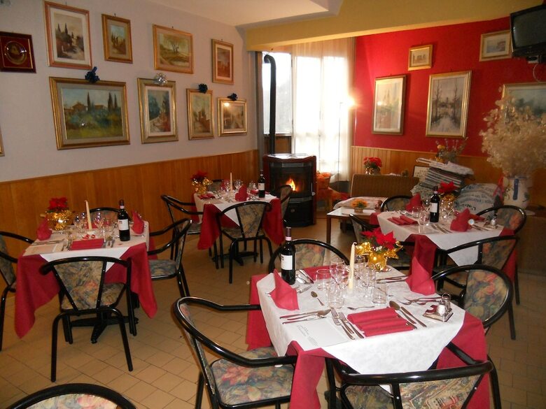 Hotel Albergo Ristorante Il Cacciatore
