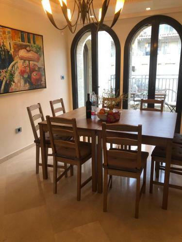 Apartamento Mamilla's Penthouse