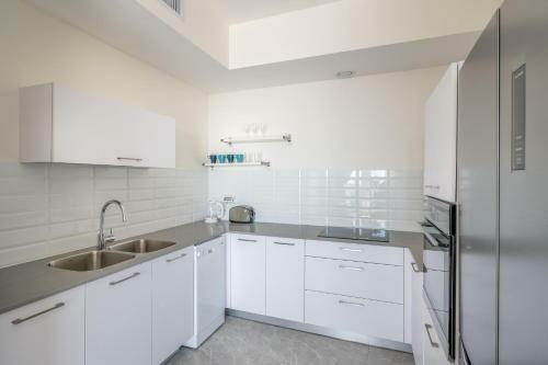 Apartamento J Tower - Fantastic View - Top Location - Private Parking