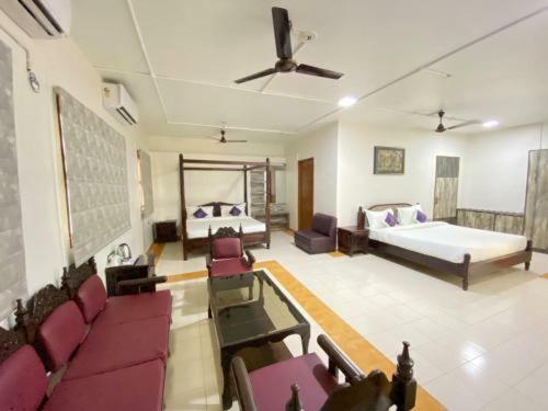 Hotel Casa Blanca - A Boutique Resort