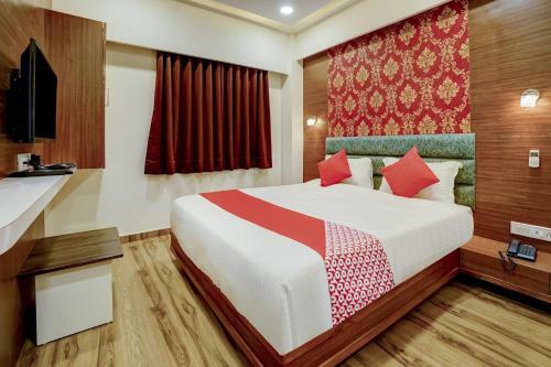 Oyo 67711 Hotel Rj Residency