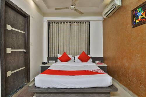 Oyo 2174 Hotel Radhey Inn