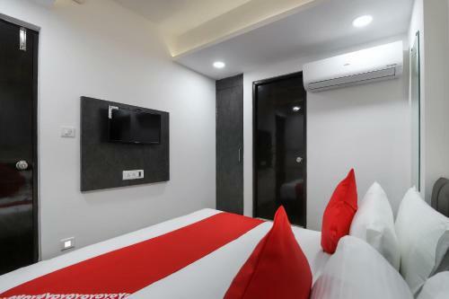 Oyo 40139 Hotel Peradiot