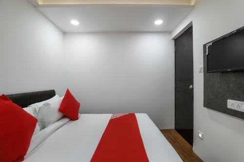 Oyo 40139 Hotel Peradiot