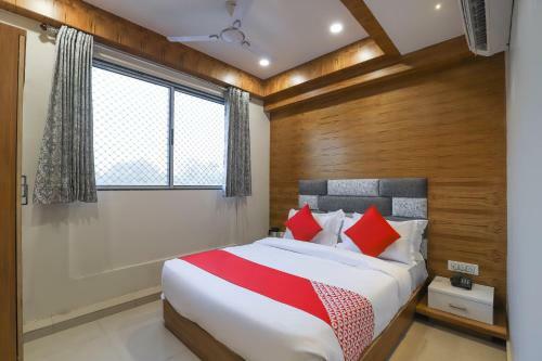 Oyo 69353 Hotel Madhav Villa