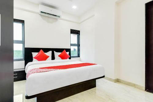 Oyo 60752 V&s Hotel