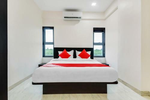 Oyo 60752 V&s Hotel