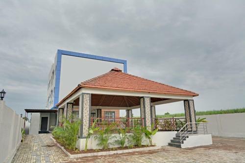 Oyo 60752 V&s Hotel