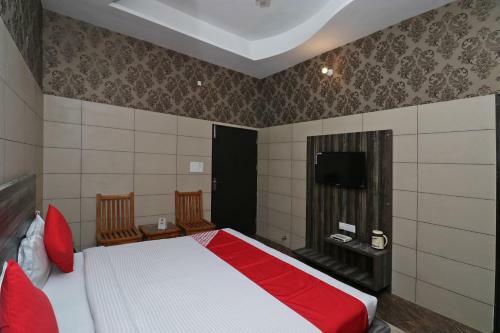 Oyo 8616 Hotel Inderlok