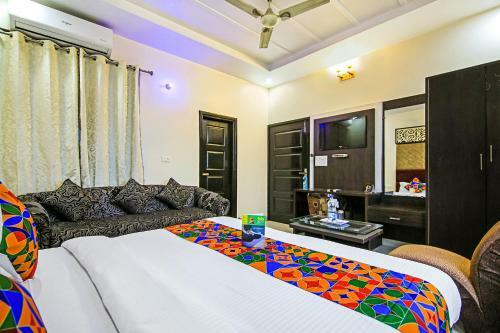 Fabhotel Nayyar Hussainpura Chowk