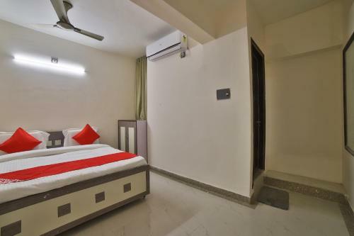 Hotel Oyo 29381 Motel Bapa's
