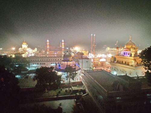 Hotel Mm Paradise - Near Golden Temple