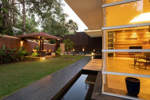 Luxurious 4bhk Private Pool Villa Seis At Arpora
