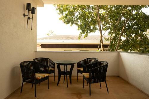 Luxurious 4bhk Private Pool Villa Seis At Arpora