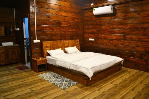 Hotel Radhika Eco Resort(Odonata)
