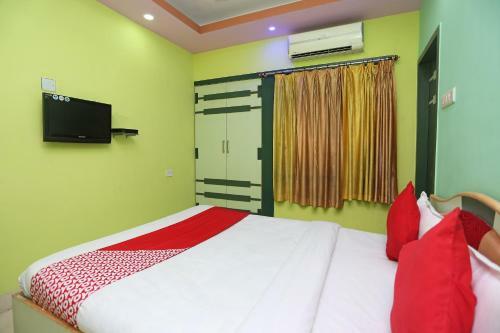 Hotel Oyo 28330 Raj Rajeswari
