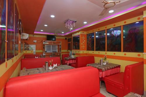 Hotel Oyo 28330 Raj Rajeswari