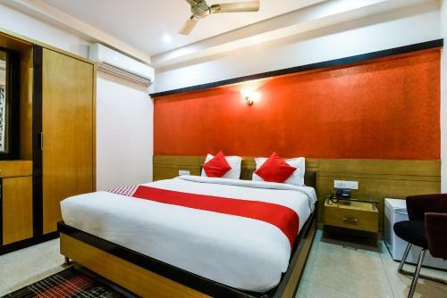 Oyo 30414 Hotel Us Residency