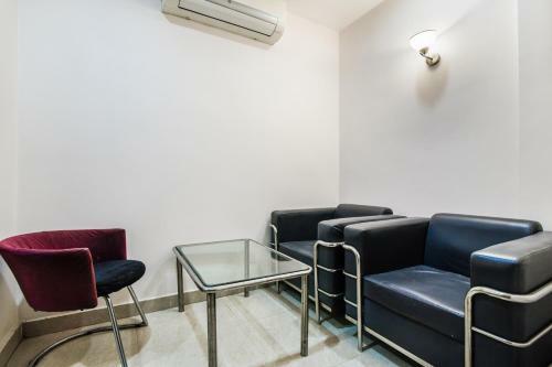 Oyo 30414 Hotel Us Residency