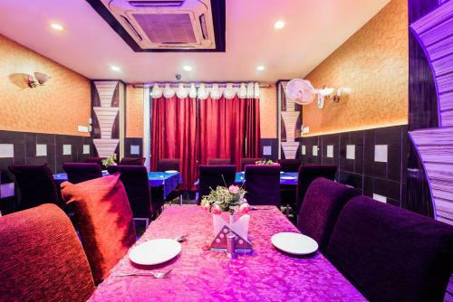Oyo 30414 Hotel Us Residency