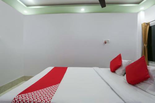 Hotel Oyo 67063 Roy Villa Resort