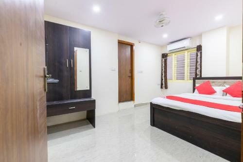 Hotel Oyo 45125 Banashankari Comforts