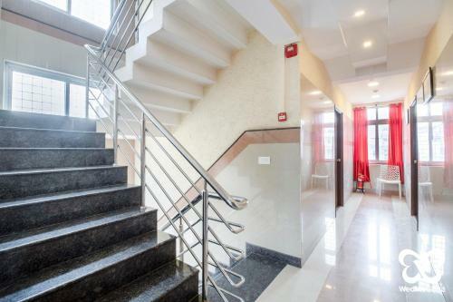 Hotel Oyo 71538 Royal Residency