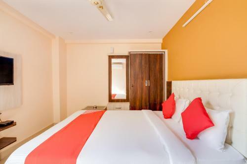 Hotel Oyo 71425 Sai Luxuria