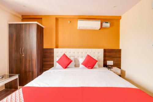 Hotel Oyo 71425 Sai Luxuria
