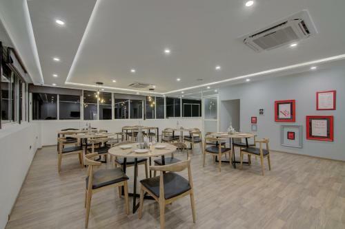 Hotel Oyo Townhouse 040 Global Village Tech Park