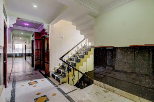 Spot On 77106 Hotel Sangam Royal