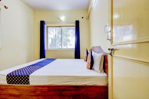 Hotel Spot On 76963 Crystal Homes