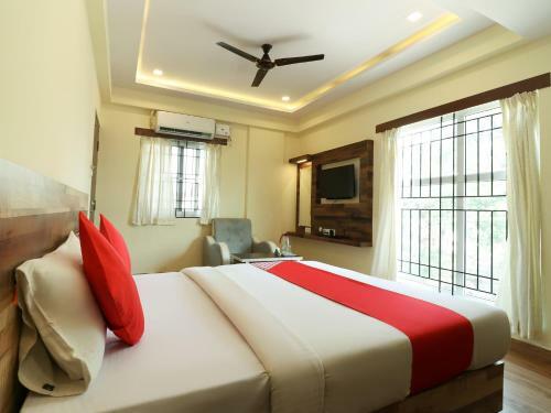 Hotel Oyo 36197 Royal Wood