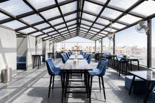 Comet Hotel