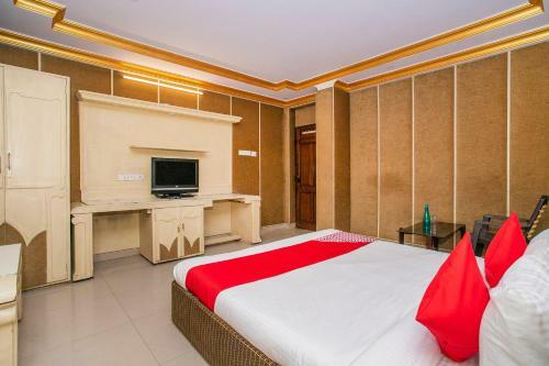 Hotel Oyo Flagship 77157 Puttana Chetty Townhall