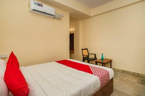 Hotel Oyo Flagship 77157 Puttana Chetty Townhall