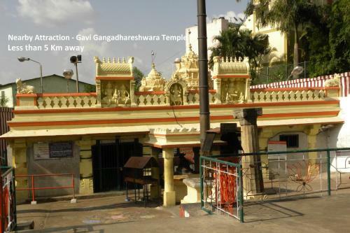 Hotel Oyo Flagship 77157 Puttana Chetty Townhall