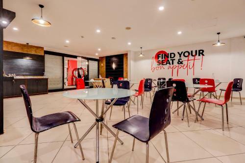 Oyo 79535 Collection O The Mayer Hotel
