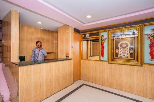 Oyo 23032 Hotel Mayur Paradise