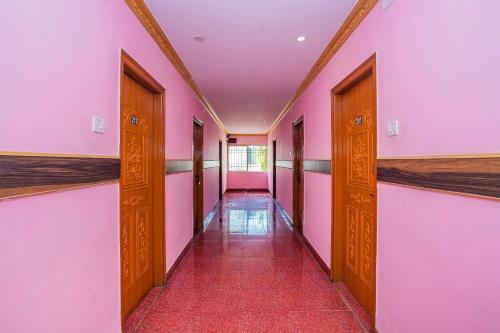 Oyo 23032 Hotel Mayur Paradise