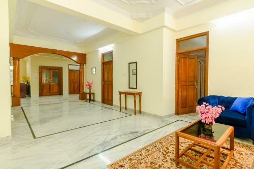 Hostal The White Villa Boutique Stay