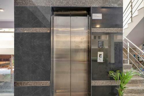 Hotel Fabexpress Bsr Inn